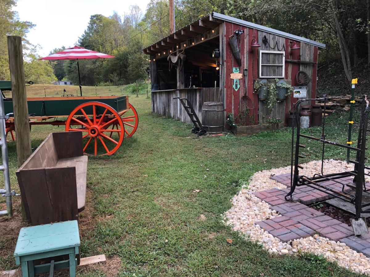 Marshall The Ashe Farm Bed & Breakfast エクステリア 写真